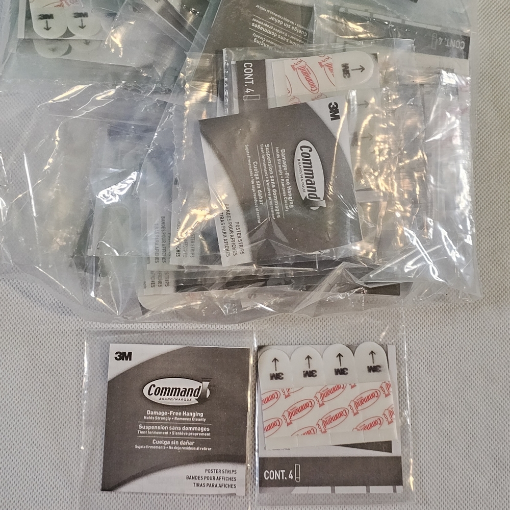 3M Poster Strips, 3/4" X 2 1/8", White,‎ 400 Strips 17024CABPK